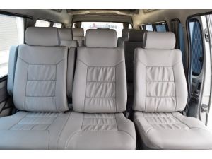 Toyota Hiace 3.0 หัวจรวด (ปี 2004) Commuter Van MT รูปที่ 6