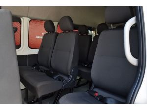 Toyota Hiace 3.0 COMMUTER (ปี2018) D4D Van AT รูปที่ 6