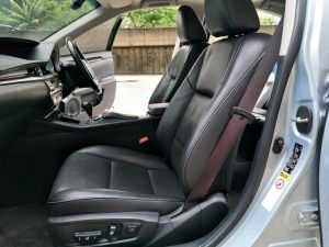 Lexus ES300h 2.5 Hybrid รูปที่ 6