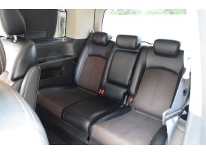 Nissan Elgrand 2.5 (ปี 2011) High-Way Star รูปที่ 6