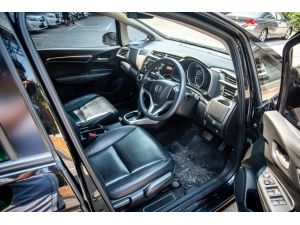2016 Honda Jazz 1.5 V i-VTEC Hatchback AT รูปที่ 6
