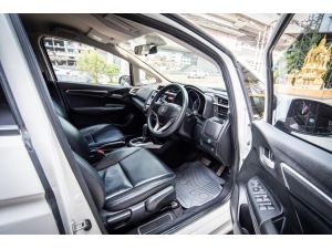 2016 Honda Jazz 1.5 V i-VTEC Hatchback AT รูปที่ 6