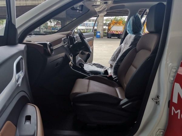 MG ZS  1.5 X  SUNROOF รูปที่ 6