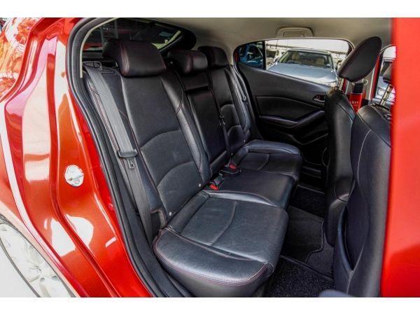 2015 Mazda 3 Skyactiv 2.0 S Sports Hatchback รูปที่ 6