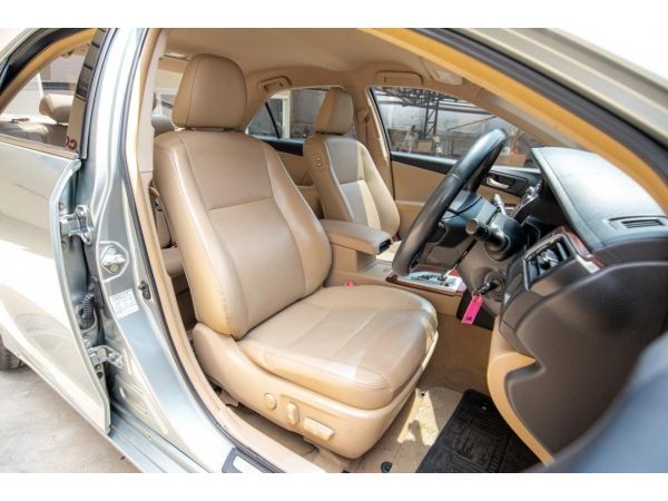 2013 Toyota Camry 2.0 G Sedan AT รูปที่ 6