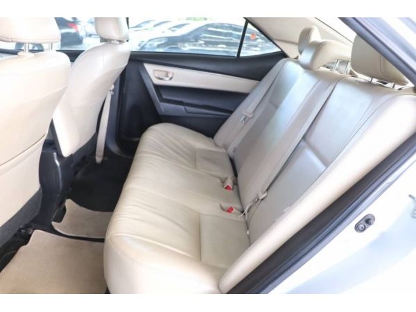 ปี2015  toyota altis 1.6g รูปที่ 6