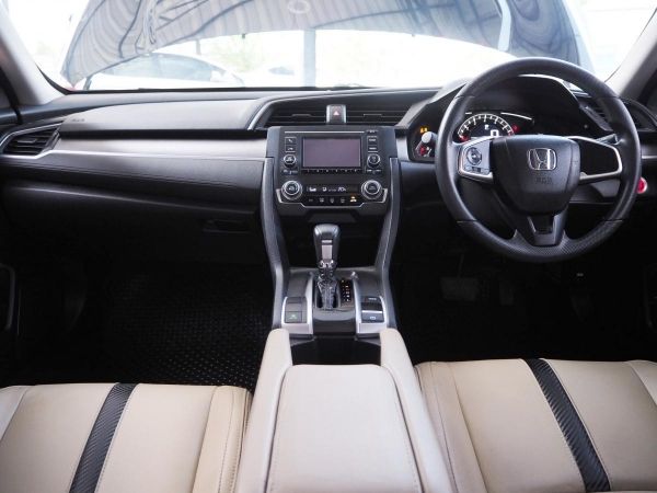 CIVIC 1.8 FC ,A/T / ปี 2018/2561 ฟรีดาวน์ รูปที่ 6