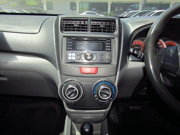 *จัดได้เต็ม *ฟรีดาวน์ *แถมประกันภัย 2014 TOYOTA AVANZA 1.5 E รูปที่ 6