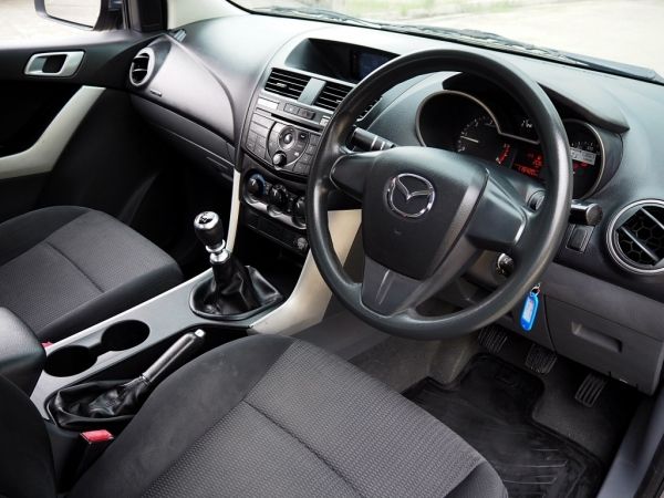 MAZDA BT-50 PRO DOUBBLECAB 2.2 Hi-Racer ปี 2012 เกียร์MANUAL 6 SPEED สภาพนางฟ้า รูปที่ 6