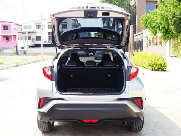 TOYOTA C-HR 1.8 MID ปี 2018 จดปี 2019 สภาพป้ายแดง รูปที่ 6