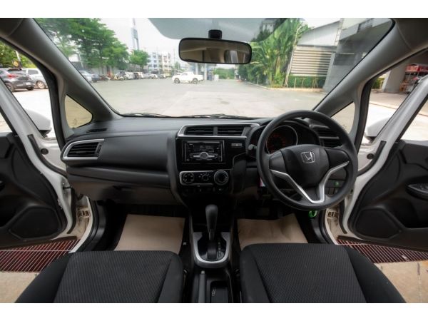 Honda Jazz 1.5S i-VTEC Hatchback AT รูปที่ 6