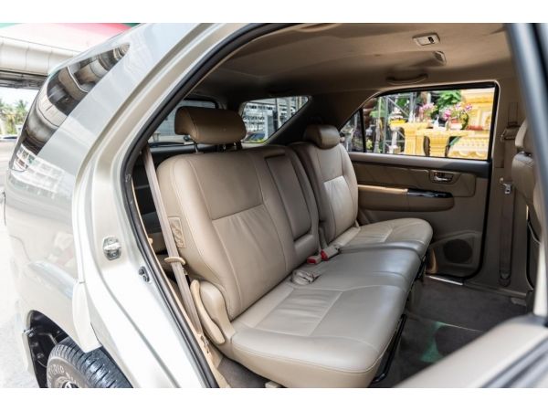 C7548 2012 Toyota Fortuner 2.7 V Navi รูปที่ 6