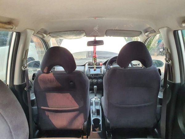 Honda Jazz สีขาว ปี2006 ต่อภาษีถึงปี 65 รูปที่ 5