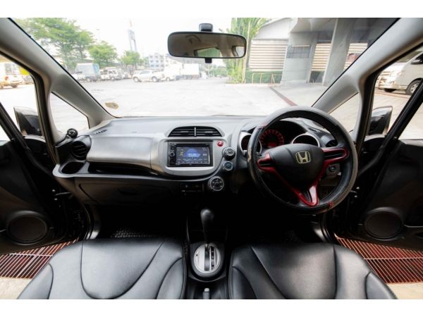 Honda Jazz 1.5 S 2011 รูปที่ 6