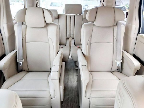 Toyota alphard hybrid 2.4 VIP ปี2012 สีดำ รถมือเดียวจากป้ายแดงสภาพสวยเข้าศูนย์ตลอด เบาะมิกกี้เม้าส์ปรับไฟฟ้าคู่หน้า คู่กลาง นั่งสบายพร้อมใช่ค่ะ รูปที่ 6