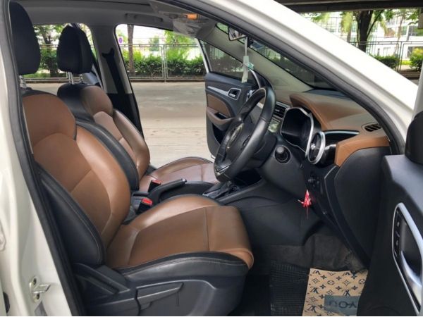 2018 MG ZS 1.5X Sunroof รถมือเดียว ขายจากศูนย์ MG โดยตรง รูปที่ 6