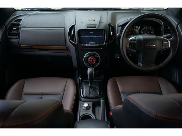 รถกระบะ Isuzu D-Max Cab4 3.0 V-Cross Max Z-Prestige 4WD ปี18 C7524 รูปที่ 6