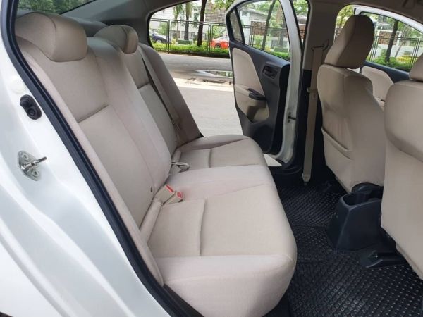 HONDA CITY 1.5S i-VTEC ปี 15 รูปที่ 6