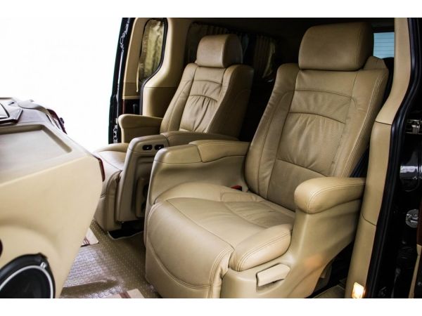 2014 HYUNDAI GRAND STAREX  2.5 VIP รูปที่ 6