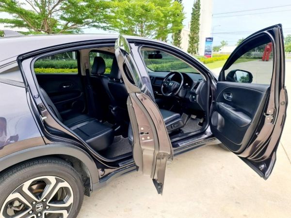 HONDA HRV 1.8 E AUTO ปี2016 จดปี 2017 ไมล์แท้ รูปที่ 6