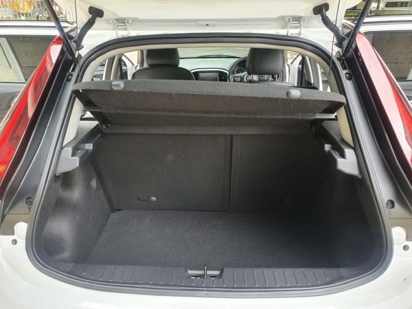 MG NEW MG 3 1.5 V Sunroof AT 2018 รูปที่ 6