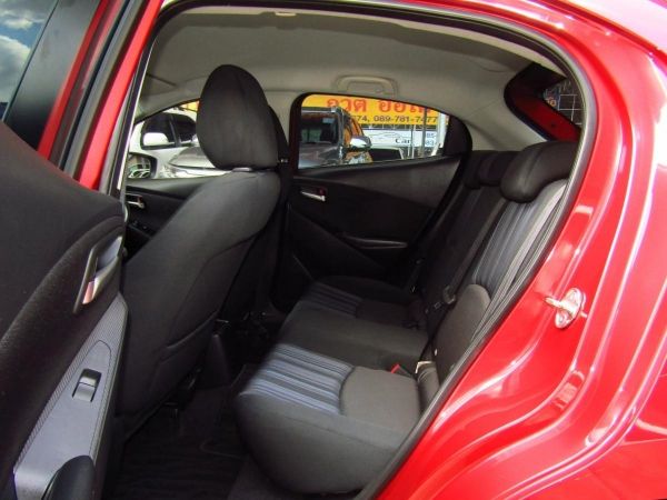 Mazda2 1.3 skyactiv sport Auto/2016 รูปที่ 6