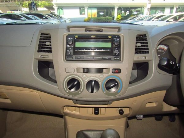 Toyota hilux vigo smart cab 2.5E MT/2010 รูปที่ 6