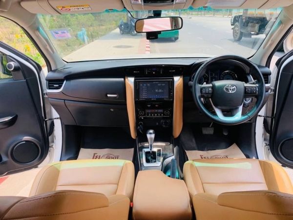 Toyota Fortuner 2.8 V 4WD A2 ปี 2018 รูปที่ 6