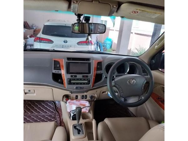 ????Toyota Fortuner 3.0 V 2wd ปี2011 รูปที่ 6