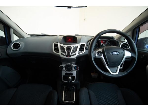 รถเก๋ง Ford Fiesta 1.5 Sport (Hatchback) ปี 13 C 9796 รูปที่ 6