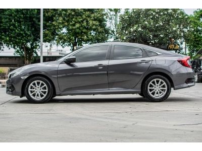 HONDA CIVIC FC 1.8E CVT I-VTEC A/T ปี 2016 รูปที่ 6