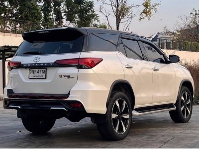 2019 TOYOTA FORTUNER 2.8 TRD  2WD TOP  เครดิตดีฟรีดาวน์ รูปที่ 6