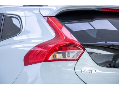 2014 VOLVO V40 T5  2.0 CROSS COUNTRY  ผ่อน 5,847 บาท 12 เดือนแรก รูปที่ 6