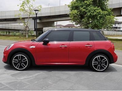 รถหรู สวยไม่ซ้ำใคร Mini Cooper S (F55) 2014 รูปที่ 6