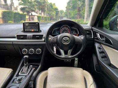 2015 MAZDA 3 2.0 SP HATCHBACK รูปที่ 6