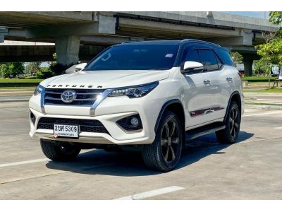 2017 TOYOTA FORTUNER 2.8 4WD TRD SPORTIVO BLACK TOP รูปที่ 6