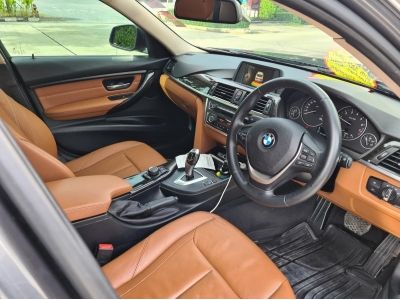 2015 BMW 320i Luxury ไม่มีชนหนัก ไม่มีน้ำท่วม รูปที่ 6