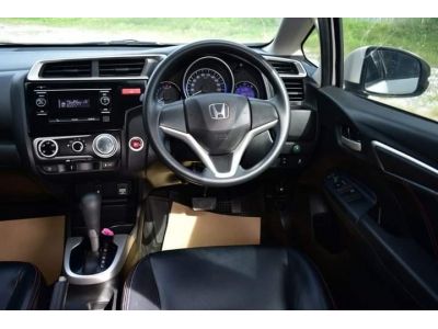 HONDA JAZZ 1.5V A/T ปี 2017 รูปที่ 6