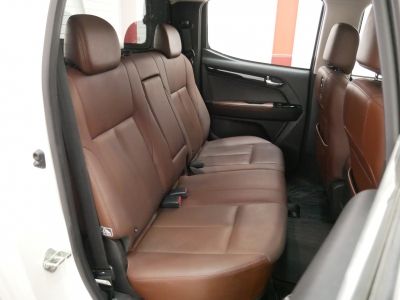 ISUZU DMAX 3.0 CAB4 HI-LANDER เกียร์AT ปี18 รูปที่ 6