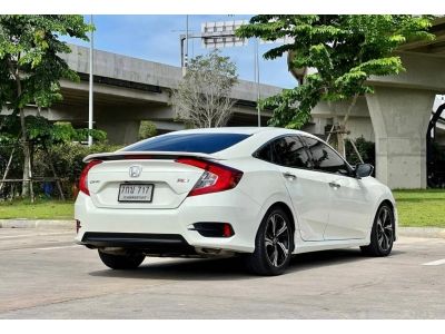 2016 HONDA CIVIC FC 1.5 TURBO RS  เครดิตดีฟรีดาวน์ รูปที่ 6