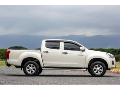 ISUZU D-MAX 1.9 HI-LANDER L M/T ปี 2017 สีขาว รูปที่ 5