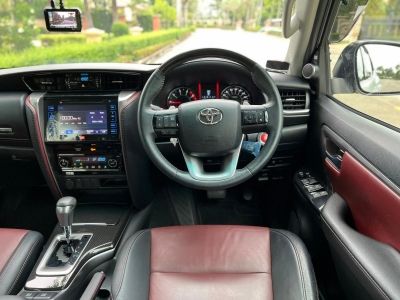 2019 TOYOTA FORTUNER 2.8 TRD SPORTIVO BLACK TOP รูปที่ 6