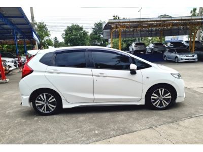 HONDA JAZZ 1.5 V i-VTEC A/T ปี 2016 รูปที่ 6