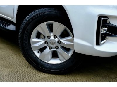 Toyota Revo 2.4E 4ประตู รูปที่ 6