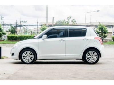 2011 SUZUKI SWIFT 1.5GL รถบ้านสภาพสวยน่าใช้ รูปที่ 6