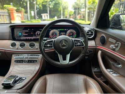 2019 Mercedes-Benz E350e Exclusive รูปที่ 6