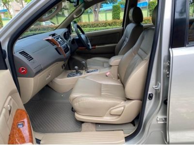 TOYOTA FORTUNER 3.0V ( 4X4 ) ปี 09 รูปที่ 6