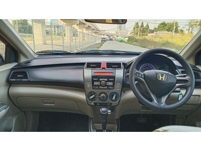 HONDA CITY 1.5V เกียร์ออโต้ สีดำ MY2012 รูปที่ 6