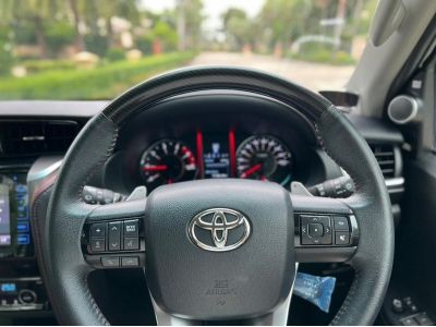 2019 TOYOTA FORTUNER 2.8 TRD SPORTIVO BLACK TOP รูปที่ 6