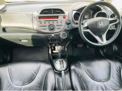 Honda Jazz 1.5V A/T ปี 2011 รูปที่ 6